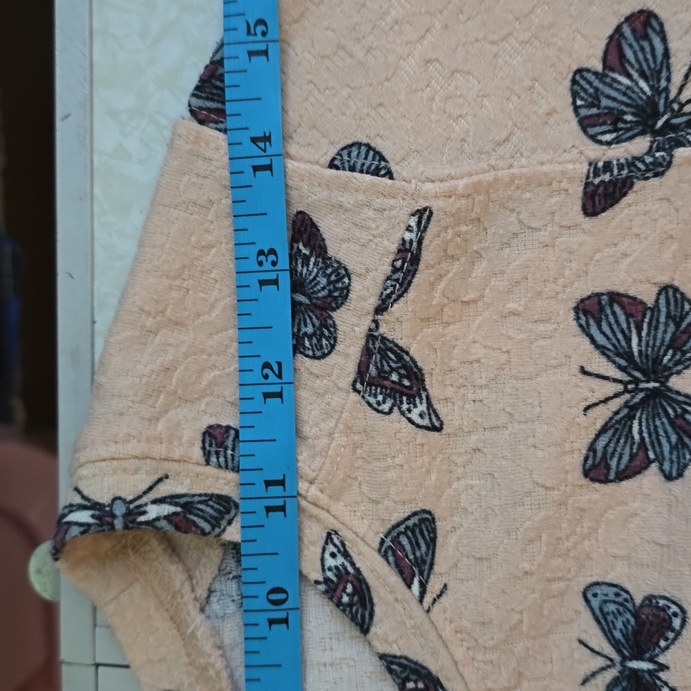 Peach  butterfly print sweater shirt  from H&M Size‎ Small - Picture 10 of 12